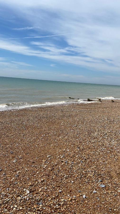 Beautiful Bexhill Cottage With Garden 3 Mins Walk To Beach Exterior photo